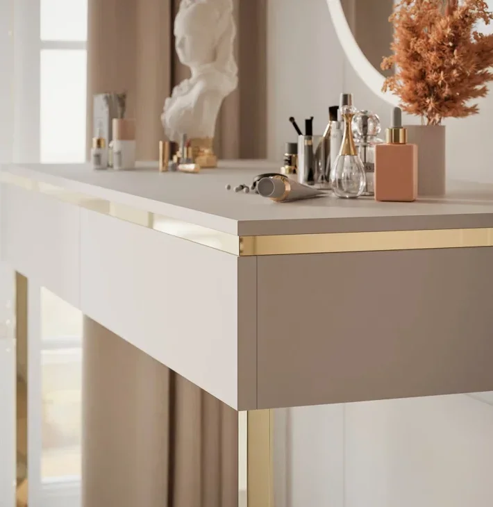 z Schlafzimmermöbel, Edelstahl – Z. A. Furniture Bewertung und Preis